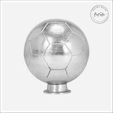 Escultura de balón de fútbol