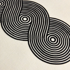 Almohada Pompidou B&W Loops Circles - Por Pedido