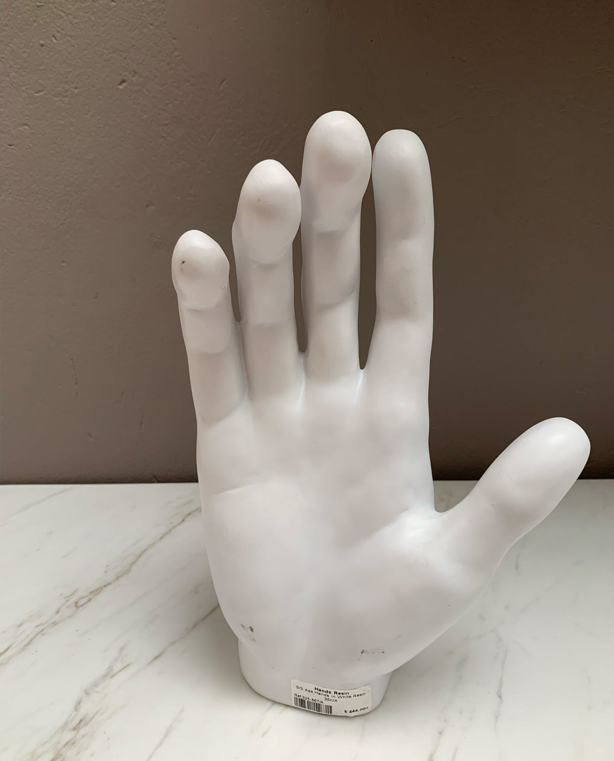 HANDS RESIN B