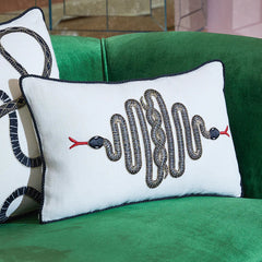 Almohada bordada con serpiente - Por Pedido