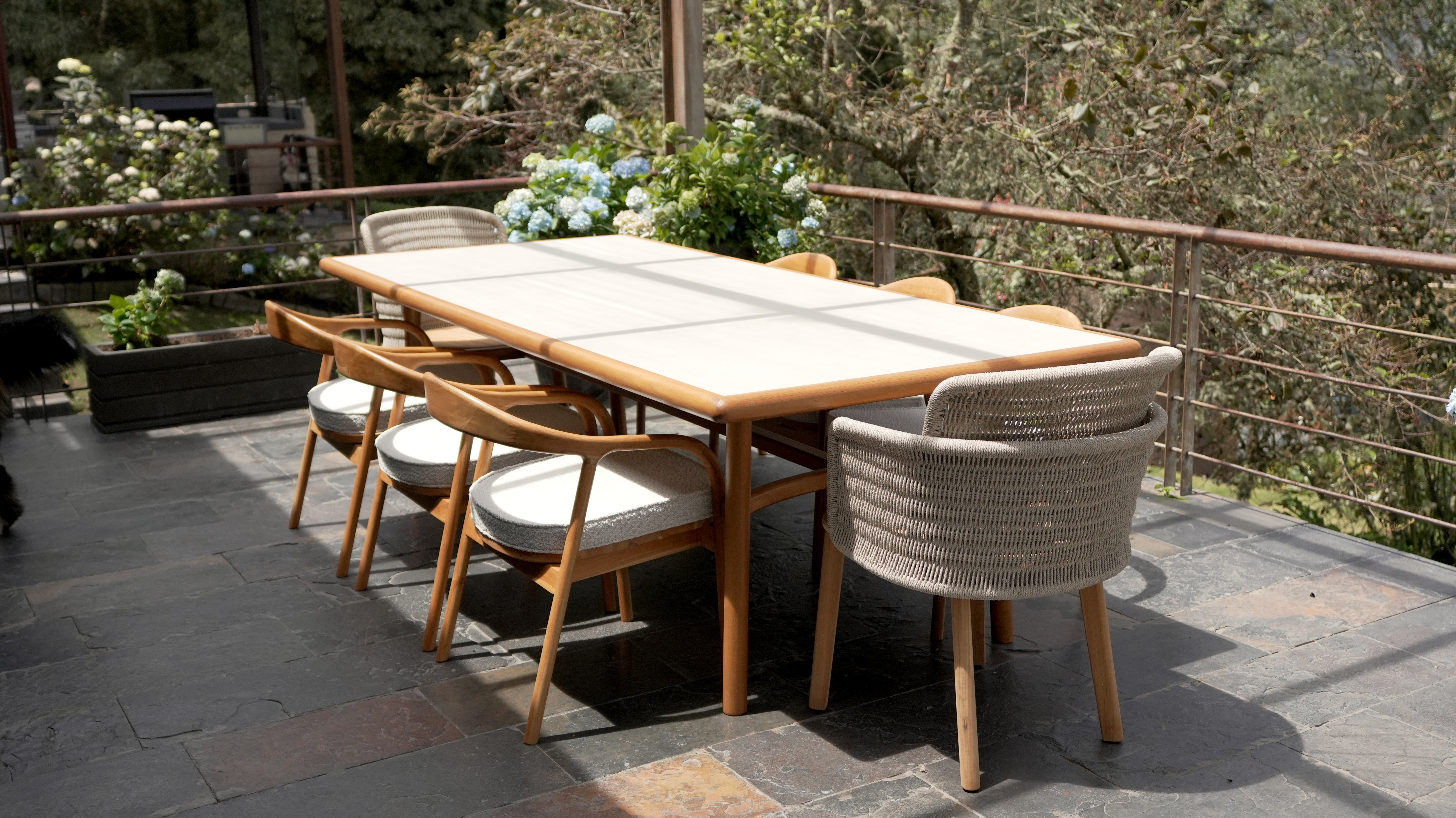 Comedor Eliot de Exterior - Por pedido