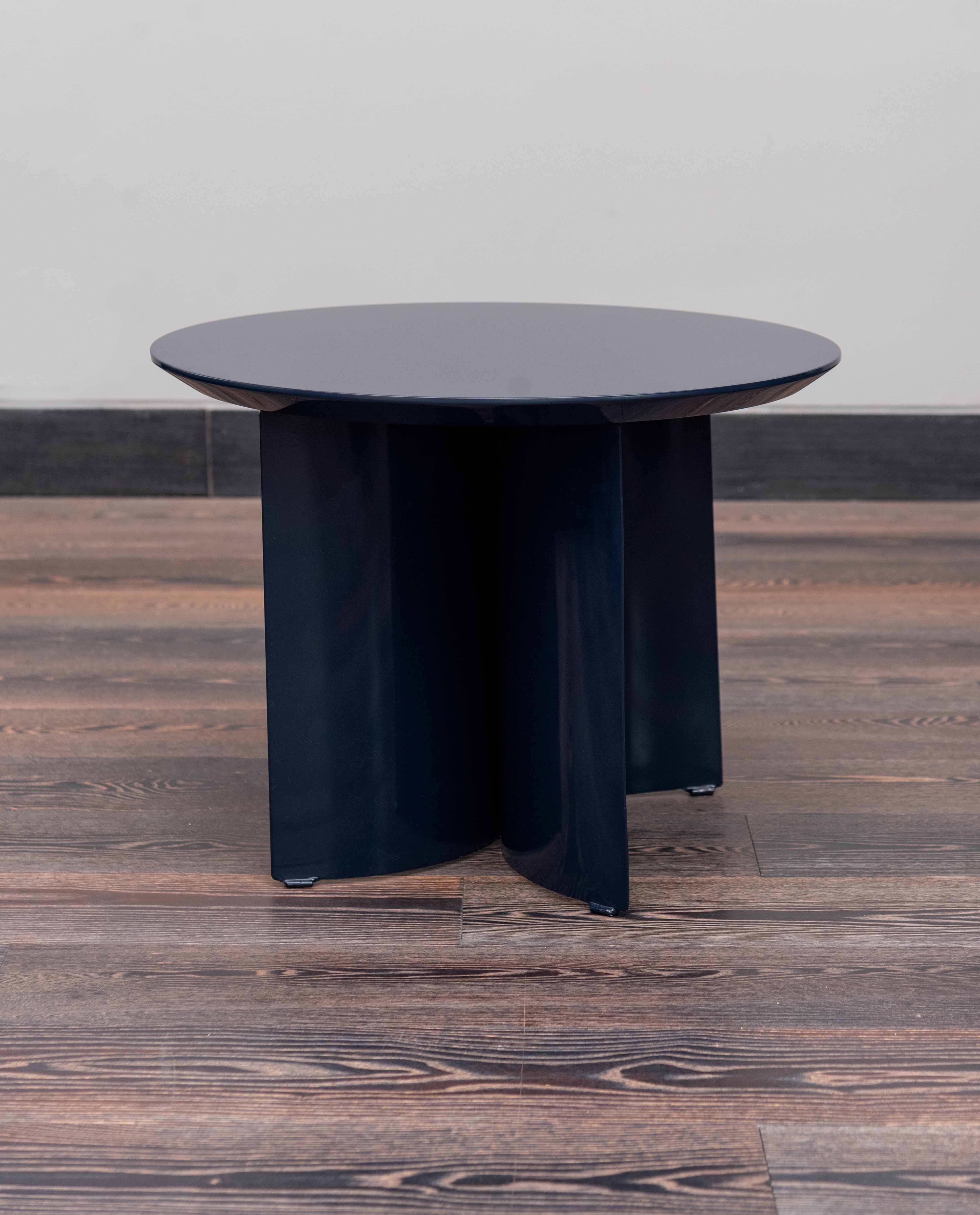 Mesa Auxiliar Tulip - Personalizable