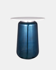 Mesa auxiliar de cristal azul