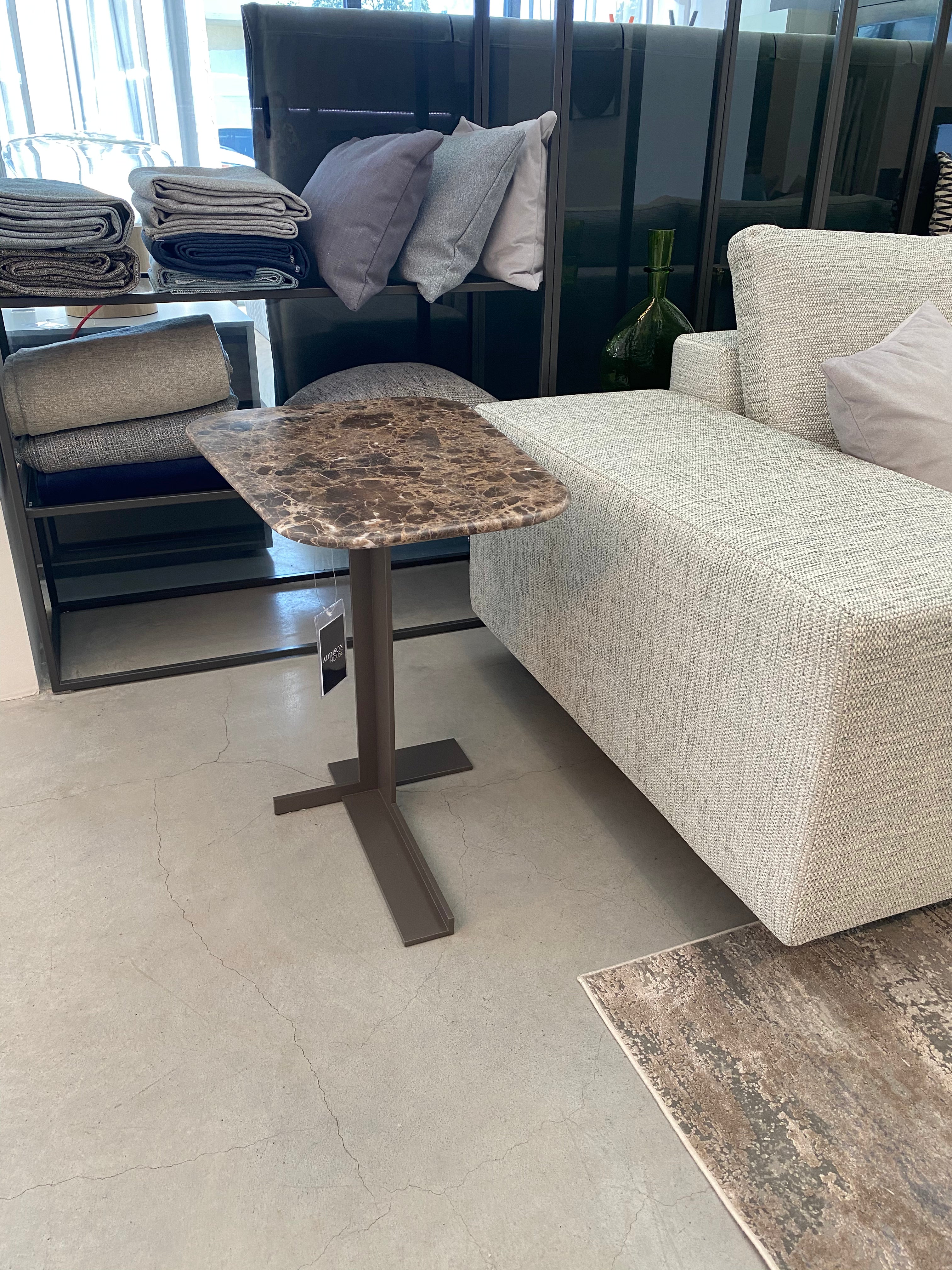 Mesa Auxiliar Trapecio - Personalizable